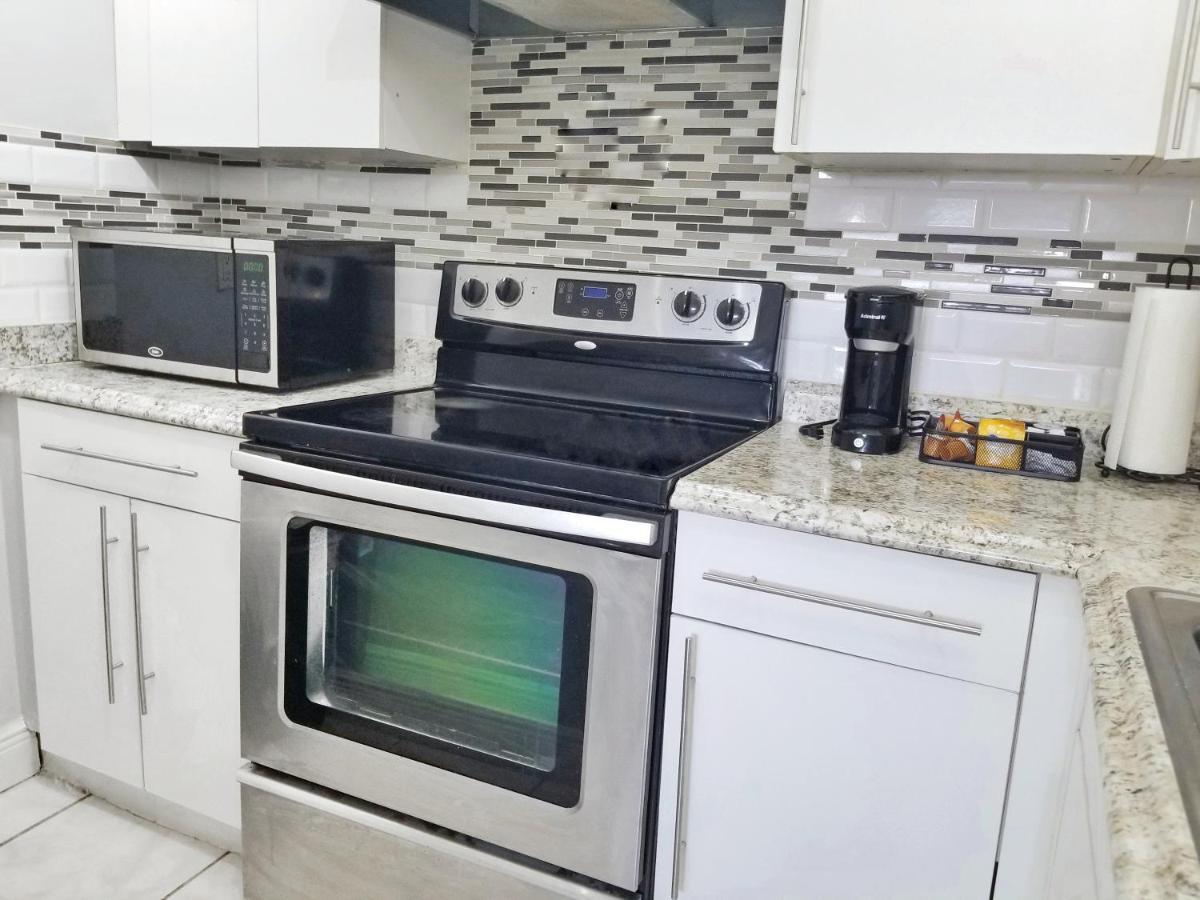 Glam Apartment 5 Miles From Hard Rock Stadium Miramar Eksteriør billede